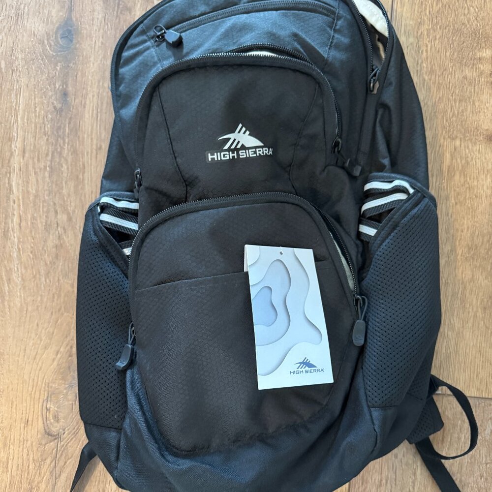 HIGH SIERRA SWOOP SG BLACK BACKPACK A tower of external pockets -Reflective NEW